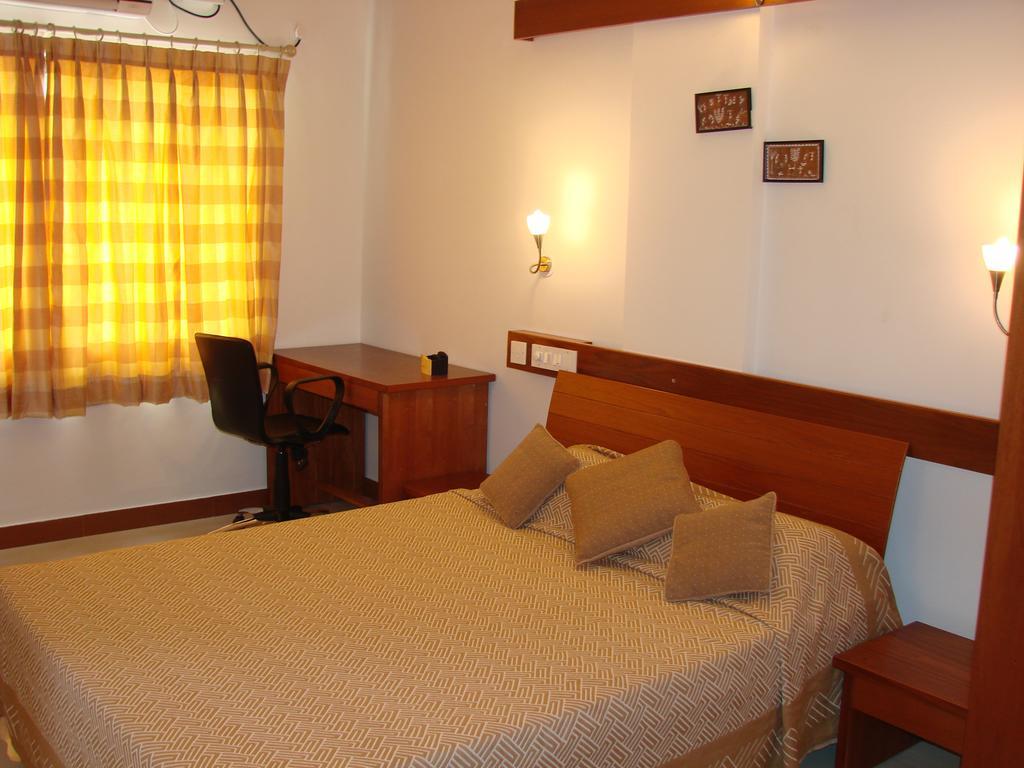 Urban Oasis Apartment Мисор Екстериор снимка